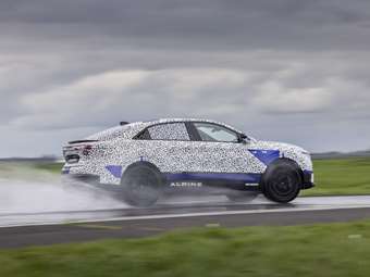 Το Alpine A390 θα είναι ένα πολύ ξεχωριστό ηλεκτρικό sedan (video)