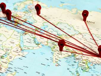 Παγκόσμιο Εμπόριο: O "Μεσαίος Διάδρομος" που επιβάλλεται να κινηθεί η Ευρώπη