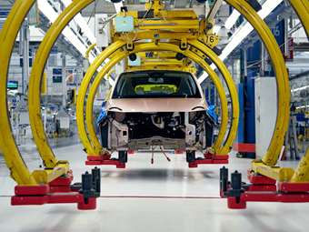 Ποιος όμιλος αυτοκινήτων ξεκινά περικοπές θέσεων εργασίας με εθελουσία