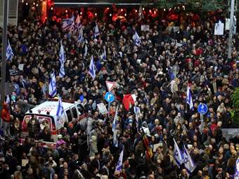 Μαζική διαδήλωση στο Τελ Αβίβ κατά του κυβερνώντος υπερδεξιού συνασπισμού