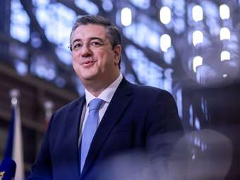 Απ. Τζιτζικώστας στους FT: Δρόμοι και σιδηρόδρομος της Ευρώπης δεν είναι έτοιμοι για την περίπτωση ρωσικής επίθεσης