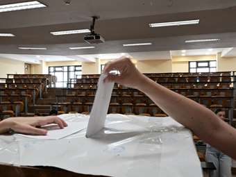 Σε δεύτερο γύρο εκλογών των συμβολαιογράφων της Αθήνας ο Στυλιανός Ρεβέλας και η Ελένη Κοντογιώργου