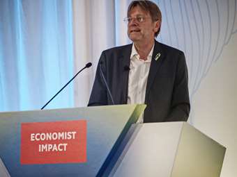 Γκι Φερχόφστατ: Τι έμαθαν τα ακραία κόμματα από το Brexit