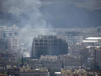 Νέοι βομβαρδισμοί των αμερικανοβρετανικών δυνάμεων κατά της Χοντάιντα της Υεμένης