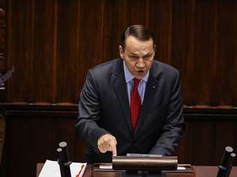 Πολωνία: Κρατούνται "πολλοί" ύποπτοι για σαμποτάζ στις σιδηροδρομικές γραμμές - "Ρωσική κρατική τρομοκρατία" καταγγέλλει ο Πολωνός ΥΠΕΞ