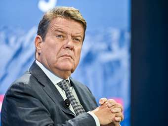 Η UBS στρέφεται στις ΗΠΑ για εξαγορές και συγχωνεύσεις