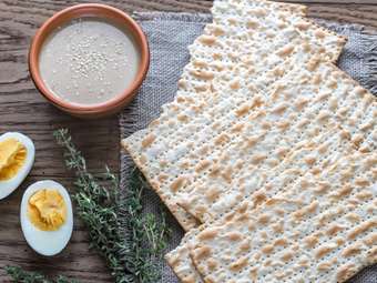 Γιατί τα σνακ δεν καταλαβαίνουν από ακρίβεια - Κερδισμένοι και χαμένοι στην αγορά του 1,5 δισ.