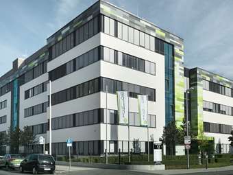 BioNTech: Μεταφέρει στη Μ. Βρετανία την έρευνα για τον καρκίνο