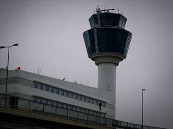 Ευρεία κυβερνητική σύσκεψη για το τηλεπικοινωνιακό μπλακάουτ στις πτήσεις