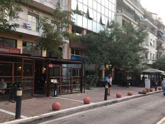 Πλειστηριασμοί: Άλλαξε χέρια το κατάστημα Palmie bistro στην Πλατεία Βικτωρίας
