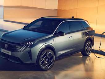 Το νέο Peugeot 5008 θα διαθέτει και ηλεκτρική έκδοση