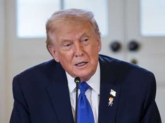 Washington Post: Γιατί ο Τραμπ διστάζει να... πατήσει το κουμπί και να χτυπήσει το Ιράν παρά τους χιλιάδες νεκρούς