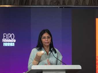 Αντιπρόεδρος Βενεζουέλας Ροντρίγκες: "Ο Μαδούρο είναι ο μόνος πρόεδρος - Είμαστε έτοιμοι να υπερασπιστούμε τη χώρα"