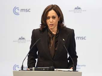 ΗΠΑ: Πλήθος διασημοτήτων, ηθοποιοί και τραγουδιστές υποστηρίζουν την Κάμαλα Χάρις