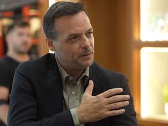 Athens mayor Haris Doukas sworn into office