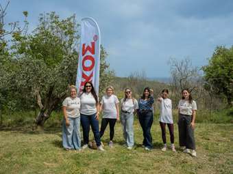 To φυσικό μεταλλικό νερό Βίκος τίμησε την Παγκόσμια Ημέρα Γης με την δεντροφύτευση 2.000 καρποφόρων δέντρων σε βόρεια Εύβοια &amp; Μάνη