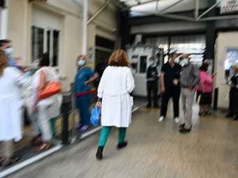 Παρατείνεται το πρόγραμμα απασχόλησης 4.000 μακροχρόνια ανέργων στον δημόσιο τομέα υγείας