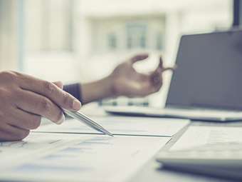 Τι συζήτησαν θεσμοί, ΤτΕ, τράπεζες και servicers στις συναντήσεις της Αθήνας