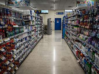 Άνοδος του πληθωρισμού στο 2,8% τον Ιούνιο με πιέσεις από ενοίκια, ηλεκτρισμό, εστίαση και ξενοδοχεία