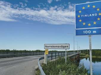 Φινλανδία: Η κυβέρνηση επιδιώκει να παρατείνει την απαγόρευση των μεταναστών που ζητούν άσυλο στα σύνορα με τη Ρωσία