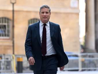 Ο Κιρ Στάρμερ υποσχέθηκε την "εθνική ανανέωση"