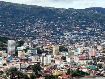 Τουλάχιστον 15 νεκροί σε κατάρρευση κτιρίου στη Σιέρα Λεόνε