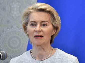 Φον ντερ Λάιεν: Σημαντικό οι ΗΠΑ να παραμείνουν στις διαπραγματεύσεις για την Ουκρανία - Θα συνεχίσουμε να στηρίζουμε τον Ζελένσκι