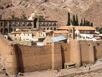 Μονή Σινά: Η επίσκεψη Γεραπετρίτη στο Κάιρο, η μίνι διπλωματική κρίση και το αναπάντητο ερώτημα