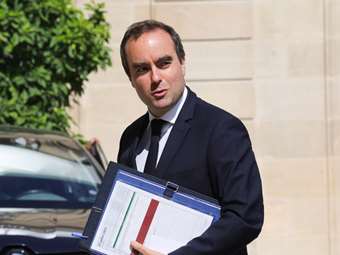 Το Παρίσι καλεί τον Πούτιν "να μην είναι ανεύθυνος", μετά την απειλή του για κίνδυνο πυρηνικού πολέμου