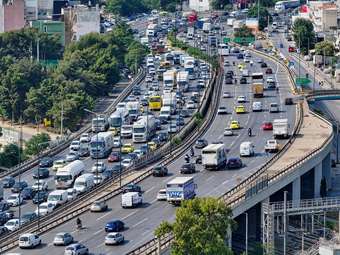 Η ελληνική αγορά αυτοκινήτου παίρνει ώθηση – "Μάχη" για τον τίτλο του best seller