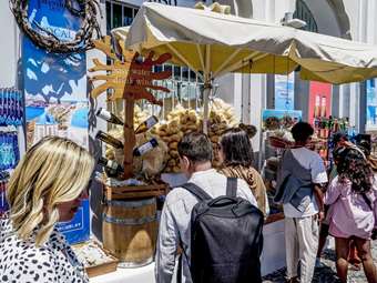 Alpha Bank: Οι θετικές προοπτικές του ελληνικού τουρισμού το 2024 και οι προκλήσεις