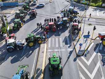 Σε τροχιά αποκλιμάκωσης οι αγροτικές κινητοποιήσεις - Στην Αθήνα την Τρίτη οι αγρότες με τον Πρωθυπουργό
