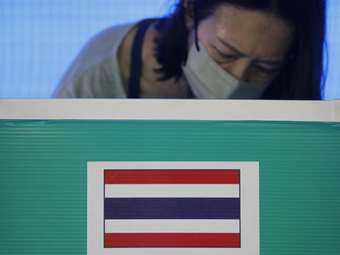 Ταϊλάνδη: Το αντιπολιτευόμενο κόμμα Φέου Τάι δέχθηκε να συμμετάσχει σε κυβέρνηση συνασπισμού