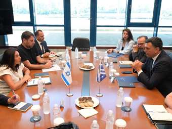 Συνάντηση Βασίλη Κικίλια με την υπουργό Μεταφορών του Ισραήλ