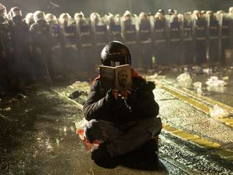 Bloomberg: Ο Ερντογάν νιώθει απαραίτητος στη Δύση και δεν "φοβάται" τη σύλληψη Ιμάμογλου - Μόνος φόβος οι αγορές