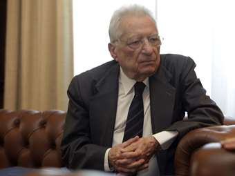 Τελέστηκε η κηδεία του Πέτρου Μολυβιάτη