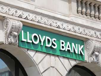 Lloyds: Πτώση 36% στα κέρδη του γ' τριμήνου, υποβαθμίζει το guidance