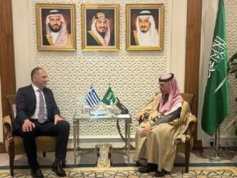 Συνάντηση Γ. Γεραπετρίτης με τον ΥΠΕΞ της Σαουδικής Αραβίας στο Ριάντ