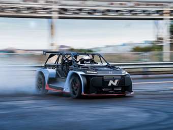 Οδηγούμε το εντυπωσιακό ηλεκτρικό Hyundai RN24 (video)