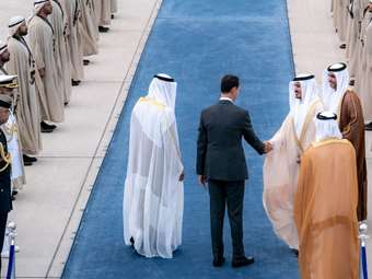 Οι Άραβες αγνοούν τη Δύση και "εναγκαλίζονται" τον Άσαντ