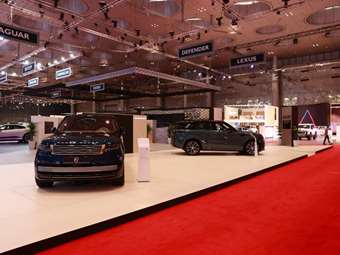 Οι Ευρωπαίοι παραμένουν διστακτικοί στην αγορά καινούριων αυτοκινήτων, δείχνει έρευνα της S&amp;P Global