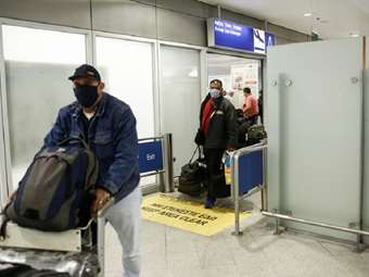 Πώς θα κινηθούν οι τιμές των αεροπορικών εισιτηρίων το 2024