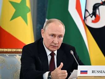 Ρωσία: Ο πρόεδρος Πούτιν λέει ότι δεν απορρίπτει ειρηνευτικές συνομιλίες με το Κίεβο