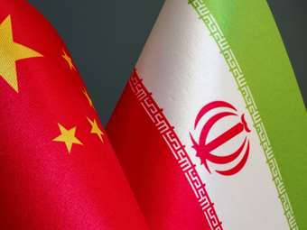Κίνα: Μη εποικοδομητικό το σχέδιο της Ευρώπης να επαναφέρει τις κυρώσεις κατά του Ιράν