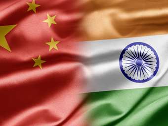 Κινέζος ΥΠΕΞ: Πεκίνο και Νέο Δελχί πρέπει να εργαστούν υπέρ μιας αμοιβαία επωφελούς συνεργασίας