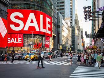 Βρετανία: Αύξηση των λιανικών πωλήσεων κατά 0,5% τον Αύγουστο