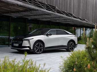 DS N°8: Το ηλεκτρικό "διαμάντι" των Coupe SUV