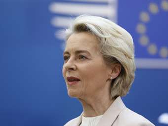 Η Ου. Φον Ντερ Λάιεν πάσχει από πνευμονία