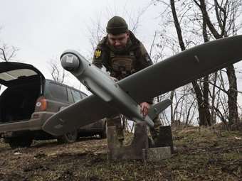 Στον τρίτο χρόνο του πολέμου - Γιατί η μοίρα της Ουκρανίας εξαρτάται από τη Δύση