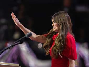 Στην Αθήνα φτάνει σήμερα η νέα Αμερικανίδα πρέσβυς Κ. Γκιλφόιλ